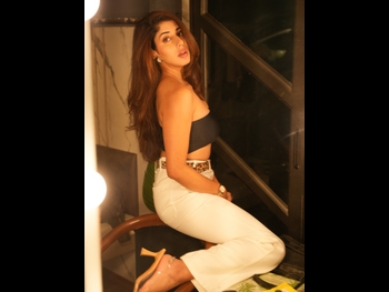  alt="Jasmin Bajwa"