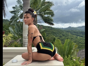  alt="Camila Gallardo"