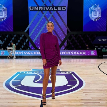 Sarah Kustok