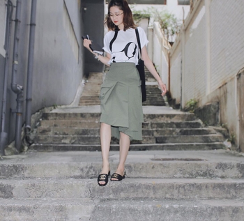 Eliza Sam