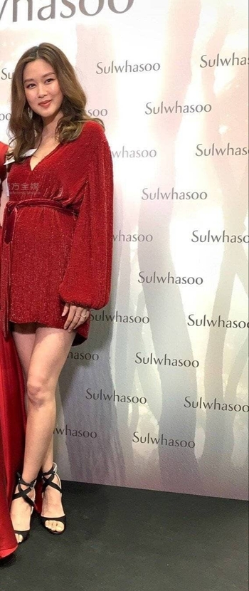 Eliza Sam