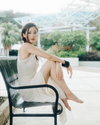Eliza Sam