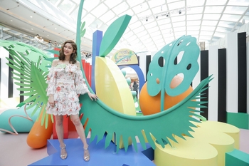 Eliza Sam