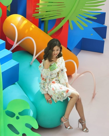 Eliza Sam