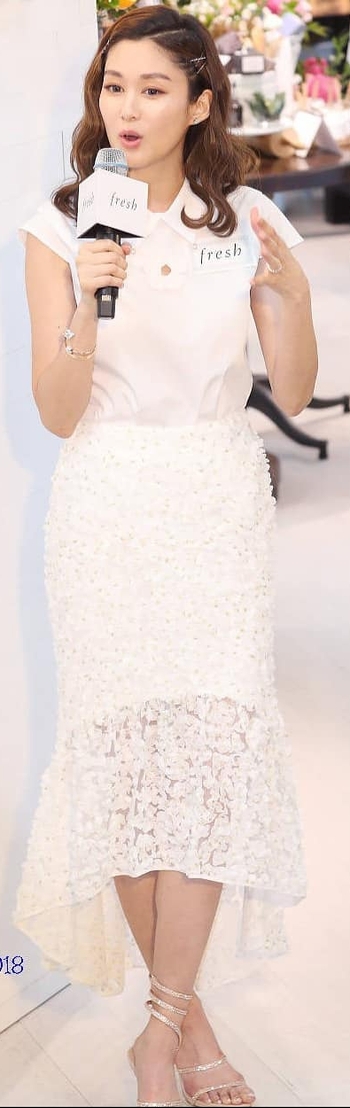 Eliza Sam