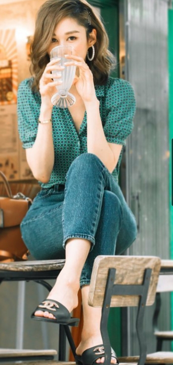 Eliza Sam