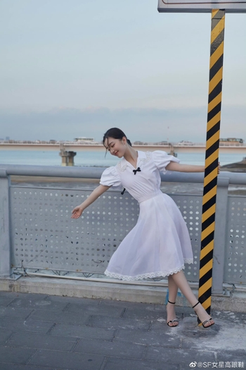 Enxi Deng