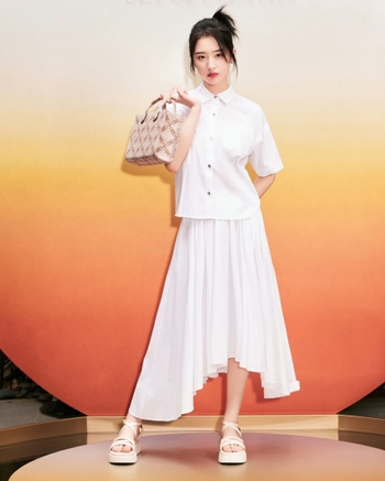 Enxi Deng