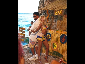  alt="Era Istrefi"