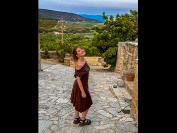  alt="Evi Daelli"