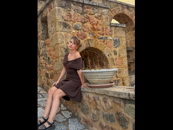  alt="Evi Daelli"