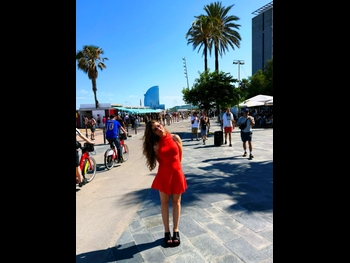  alt="Evi Daelli"