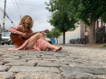  alt="Sophie B. Hawkins"