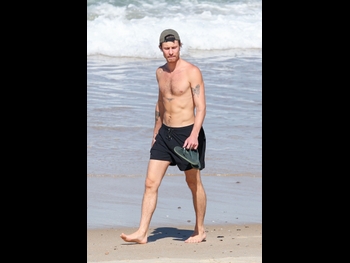  alt="Shawn Mendes"
