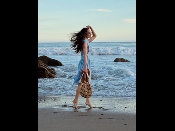  alt="Sofia Carson"
