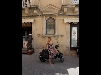  alt="Veronica Ferraro"