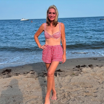Andrea Canning