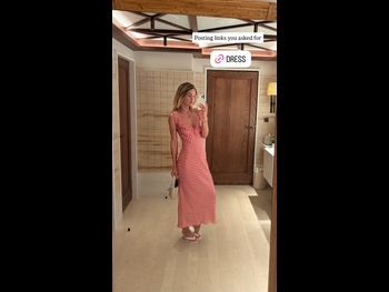  alt="Olesya Stefanko"