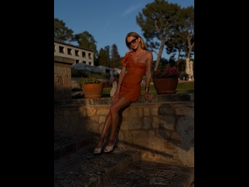  alt="Olesya Stefanko"