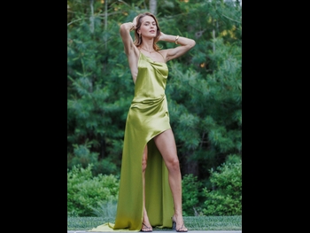  alt="Olesya Stefanko"