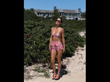  alt="Olesya Stefanko"