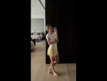  alt="Olesya Stefanko"
