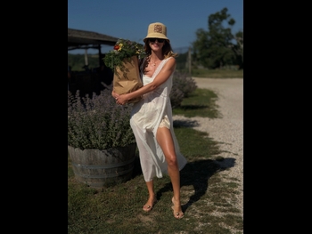  alt="Olesya Stefanko"