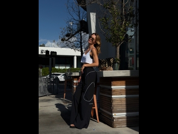  alt="Olesya Stefanko"