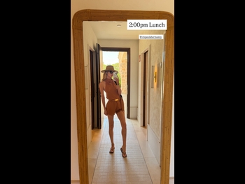  alt="Olesya Stefanko"