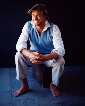 Simon Baker