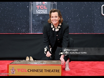  alt="Sigourney Weaver"