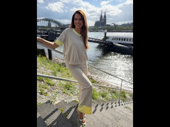  alt="Elena Bruhn"