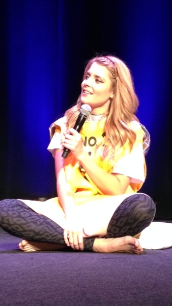 Grace Helbig