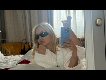  alt="Ema Louise"