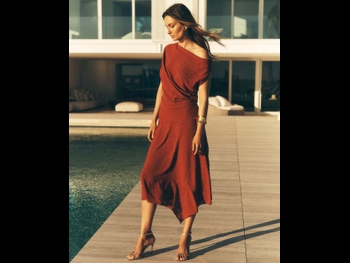 alt="Andreea Diaconu"