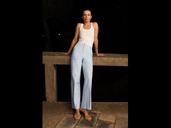  alt="Andreea Diaconu"