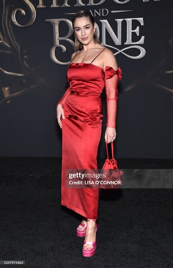 Danielle Galligan