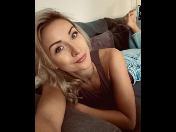  alt="Anna-carina Woitschack"