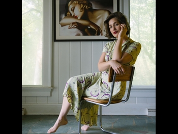  alt="Lola Kirke"