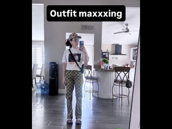 alt="Danielle Kamela"