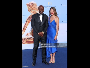  alt="Lola Glaudini"