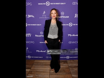  alt="Lola Glaudini"