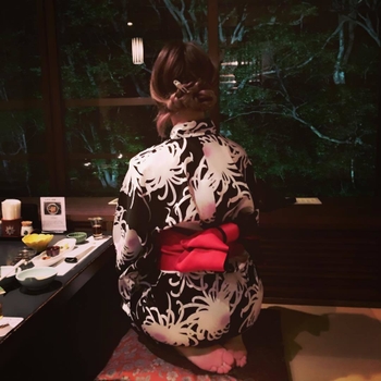 Sharla in Japan