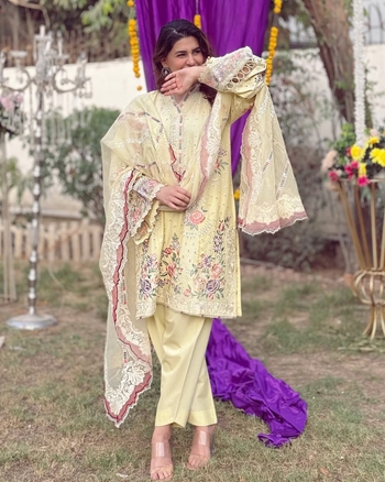 Kubra Khan