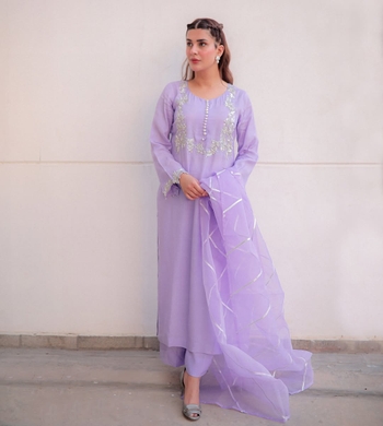 Kubra Khan