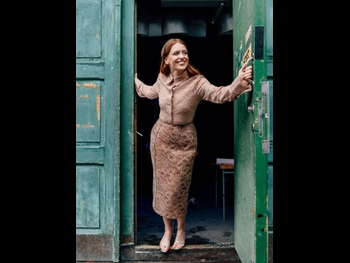  alt="Clara Henry"