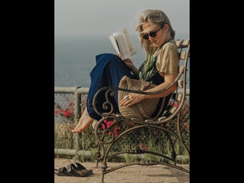 alt="Aleksandra Domanska"