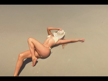  alt="Mariah May"