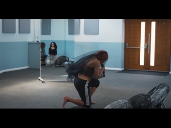  alt="Naomi Scott"