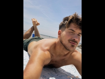  alt="Joey Graceffa"